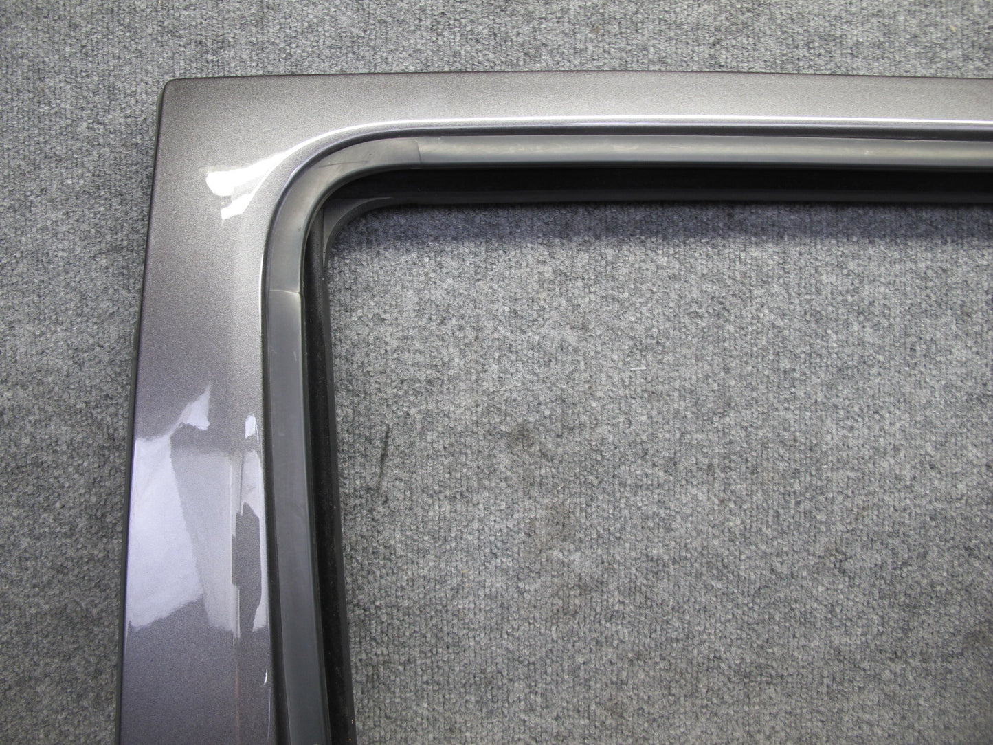 18-26 Jeep Wrangler JL 4-DOOR Front Right Door Shell Panel Granite Metallic OEM