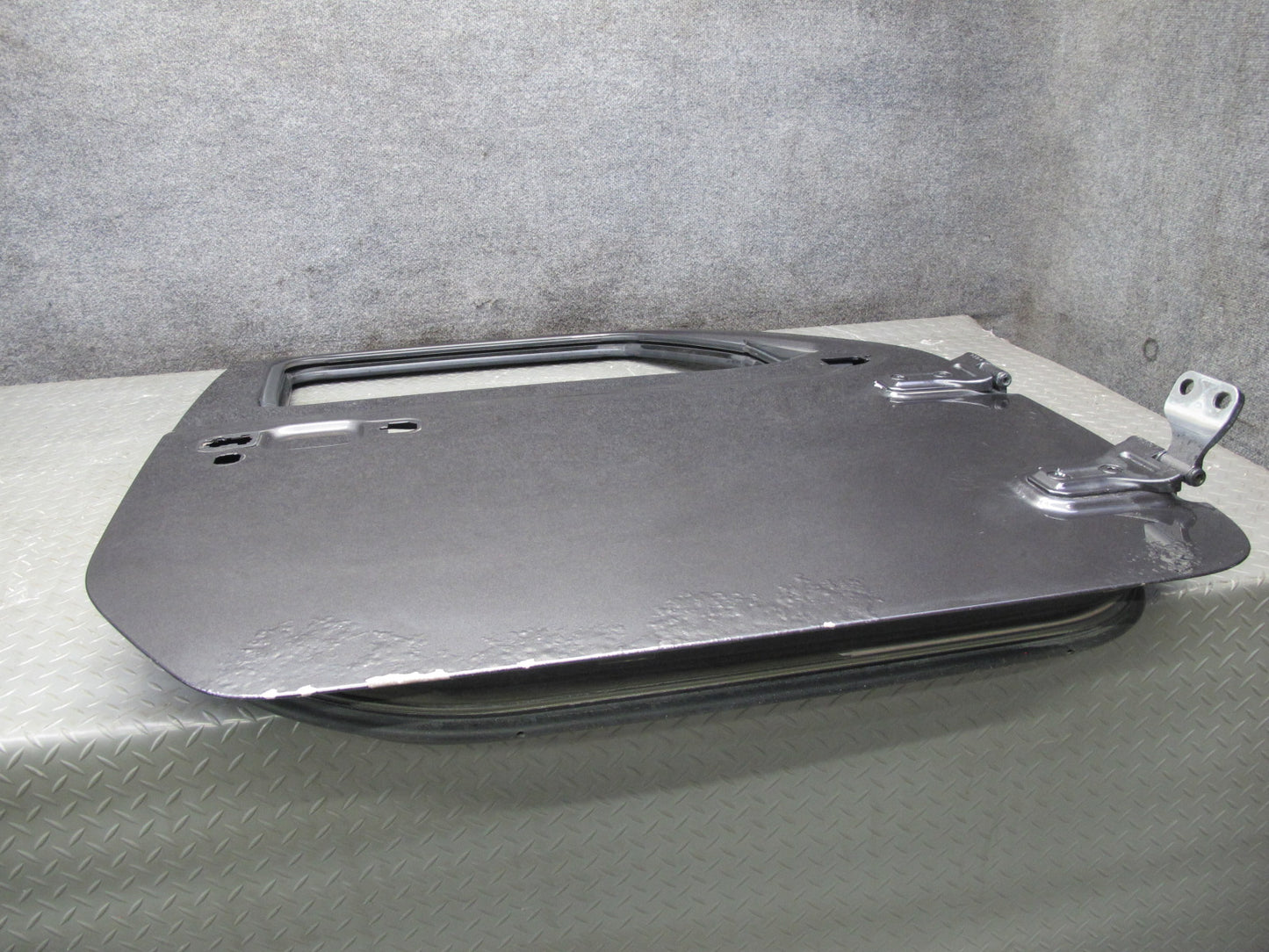 18-26 Jeep Wrangler JL 4-DOOR Front Right Door Shell Panel Granite Metallic OEM