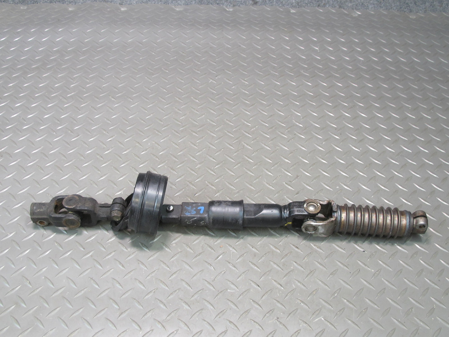 1998 Lexus UCF20L LS400 Steering Column Intermediate Linkage U Joint Shaft OEM