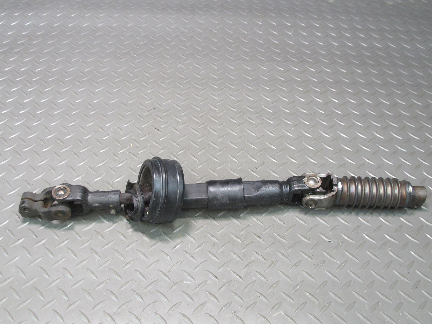1998 Lexus UCF20L LS400 Steering Column Intermediate Linkage U Joint Shaft OEM