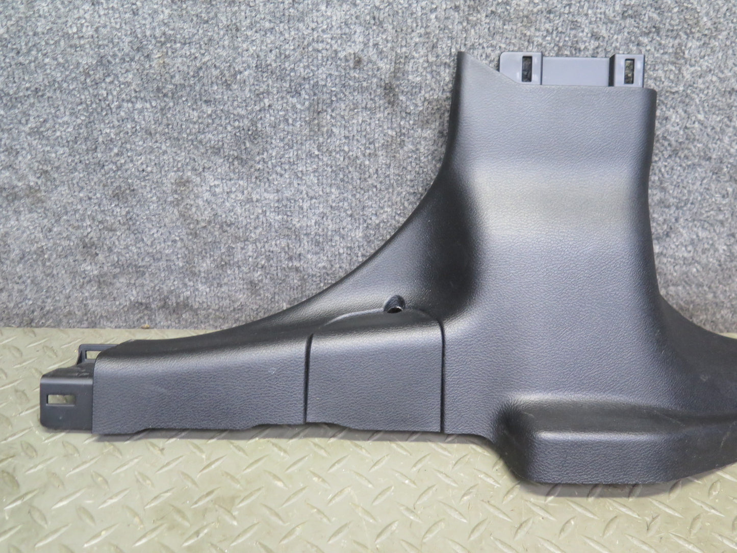 18-20 Jeep Wrangler JL 4-DOOR Set of 2 Interior B Pillar Lower Trim Panel OEM