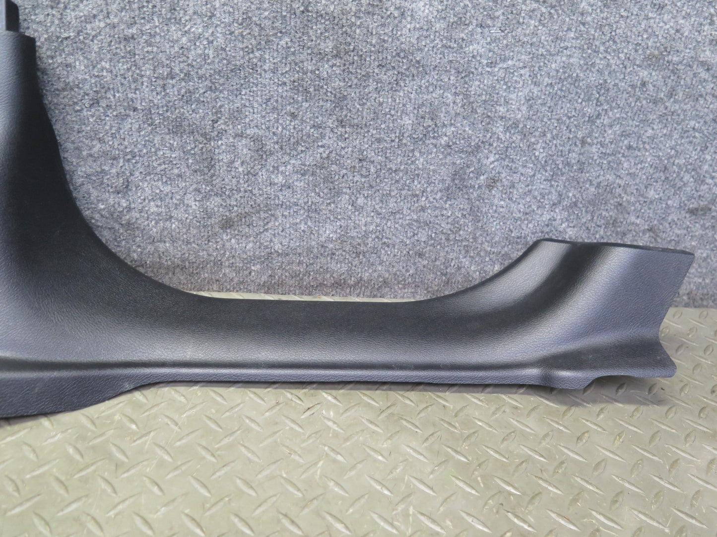 18-20 Jeep Wrangler JL 4-DOOR Set of 2 Interior B Pillar Lower Trim Panel OEM