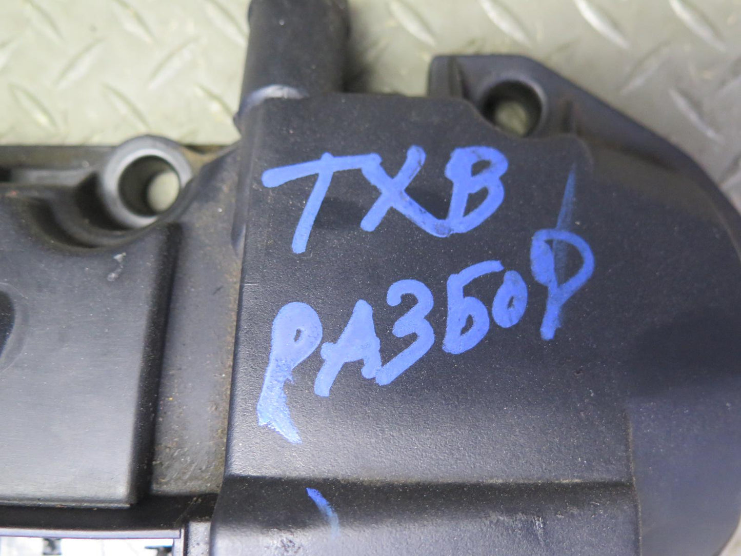 96-99 BMW E36 328iC M52 Engine Cylinder Head Valve Cover 1703341 OEM