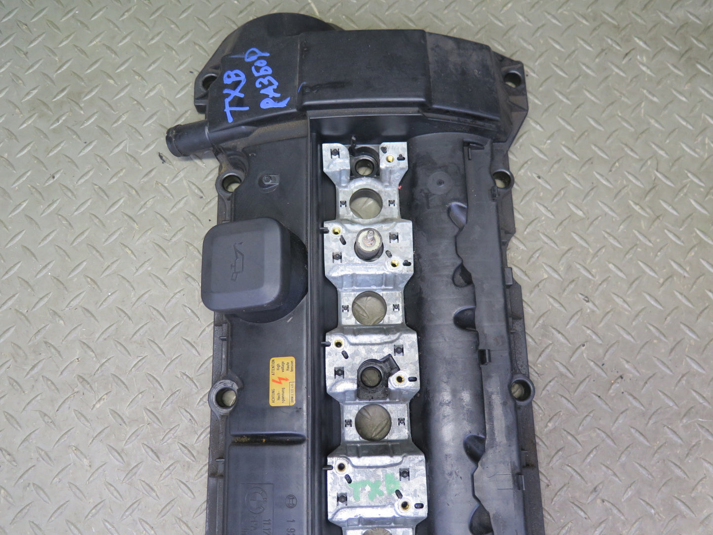 96-99 BMW E36 328iC M52 Engine Cylinder Head Valve Cover 1703341 OEM