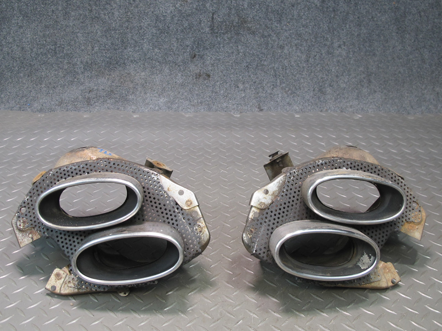 08-14 Lexus USE20L Is-f Set of 2 Rear Left & Right Dual Exhaust Tip OEM