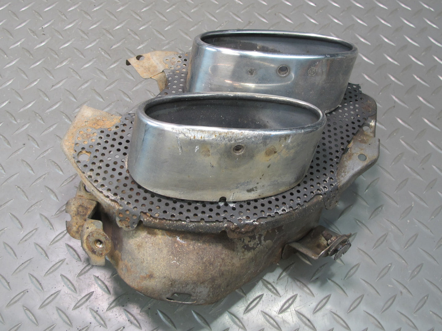 08-14 Lexus USE20L Is-f Set of 2 Rear Left & Right Dual Exhaust Tip OEM