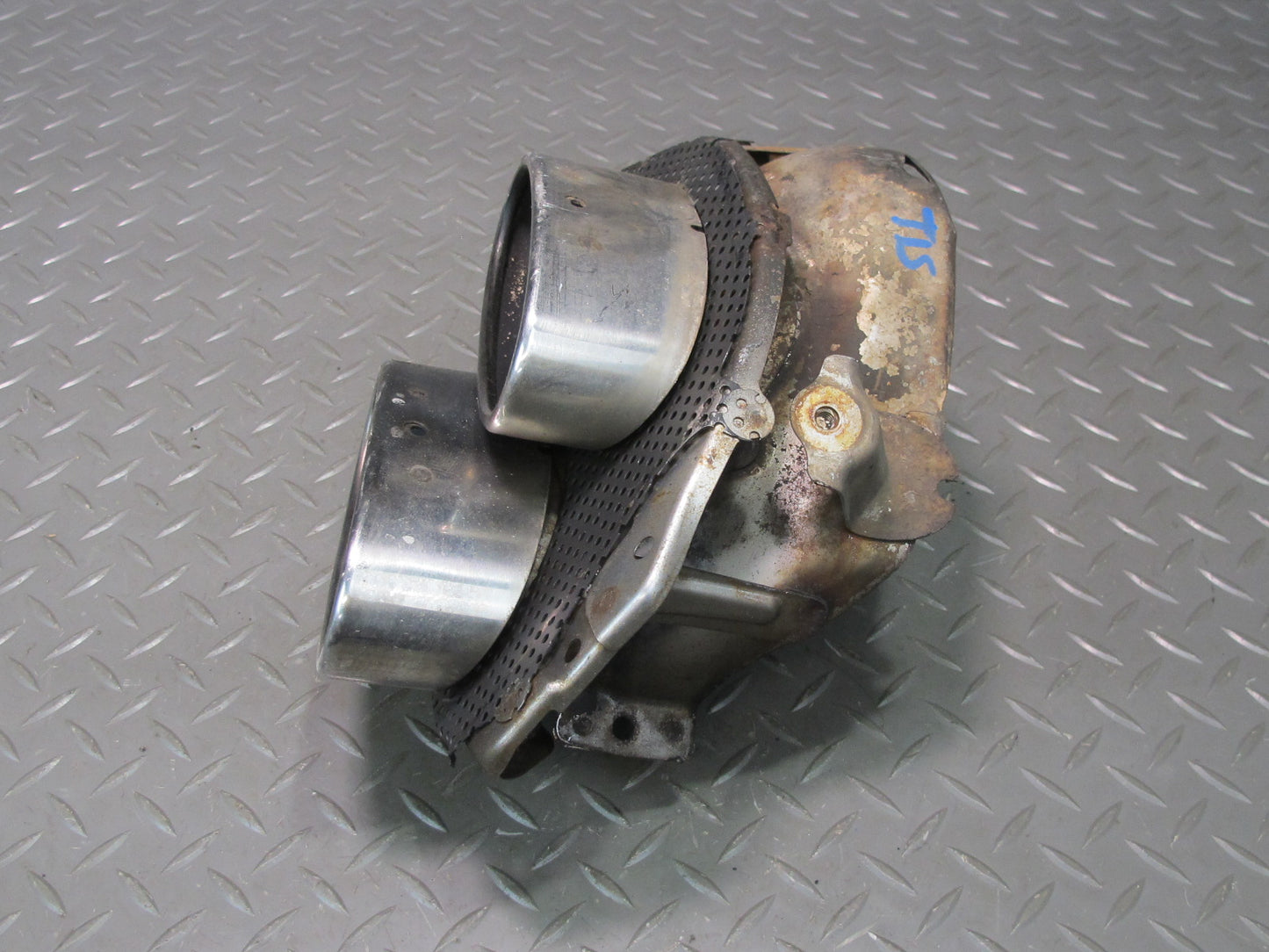 08-14 Lexus USE20L Is-f Set of 2 Rear Left & Right Dual Exhaust Tip OEM