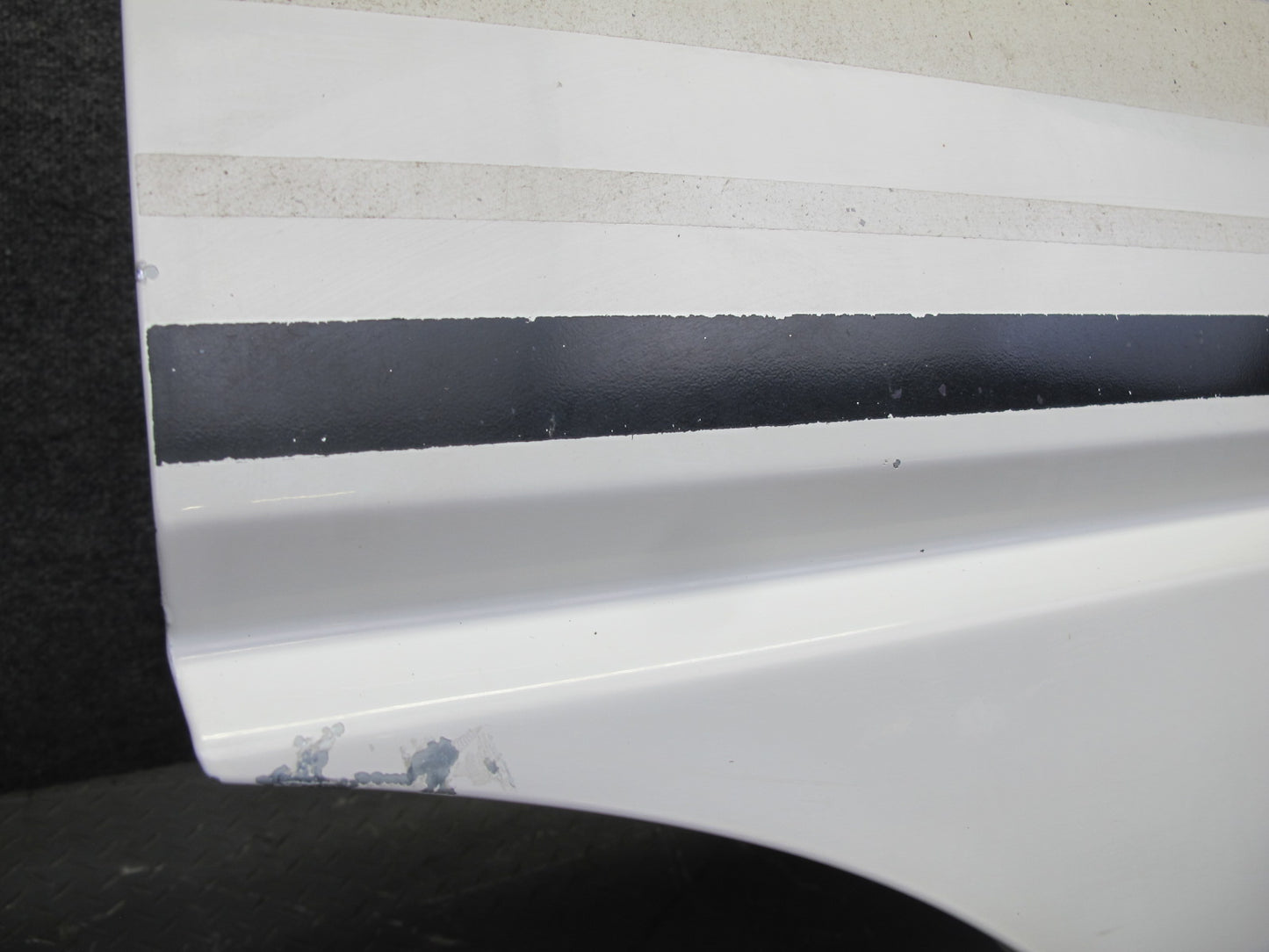 02-03 VW Eurovan T4 Winnebago Vista Front Left Door Shell Panel Arctic White OEM