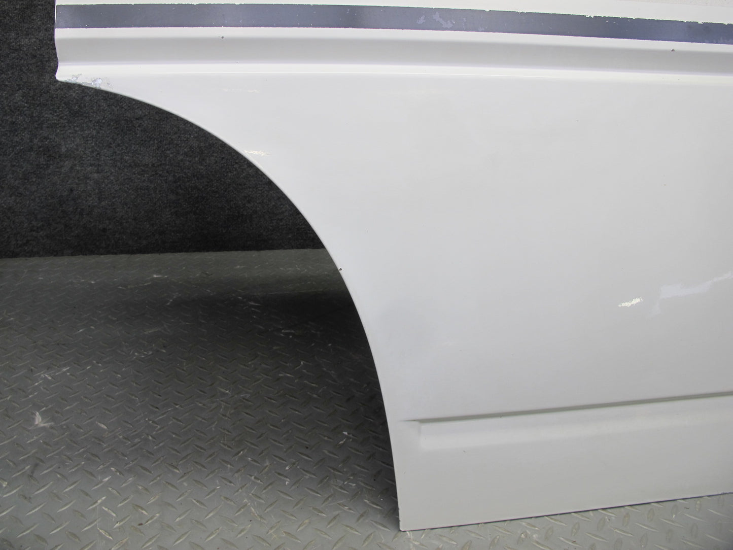 02-03 VW Eurovan T4 Winnebago Vista Front Left Door Shell Panel Arctic White OEM