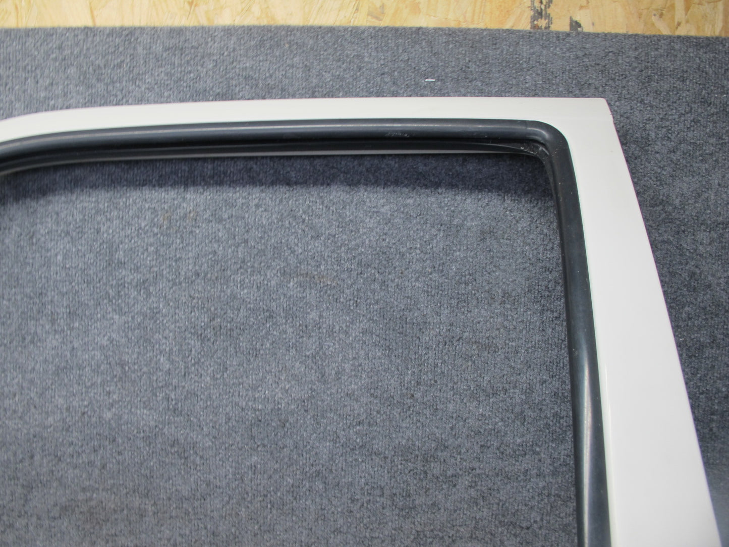 02-03 VW Eurovan T4 Winnebago Vista Front Left Door Shell Panel Arctic White OEM