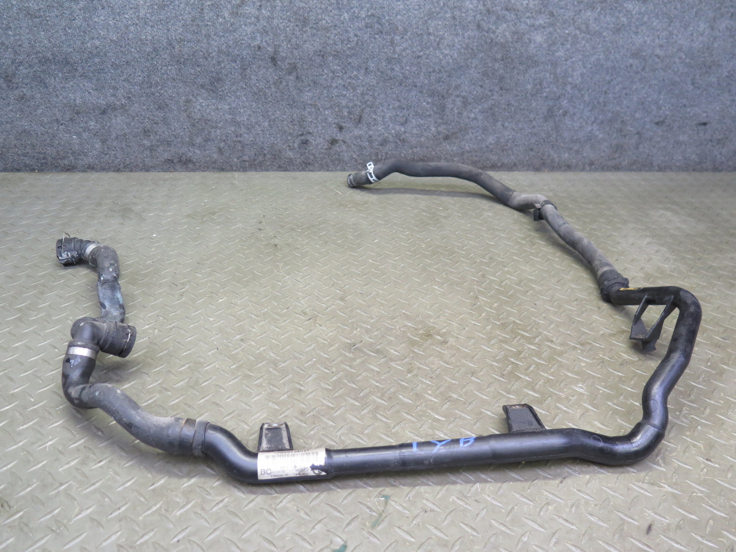 11-13 BMW E90 E92 E93 335i N55 Engine Coolant Heater Thermostat Hose Line OEM