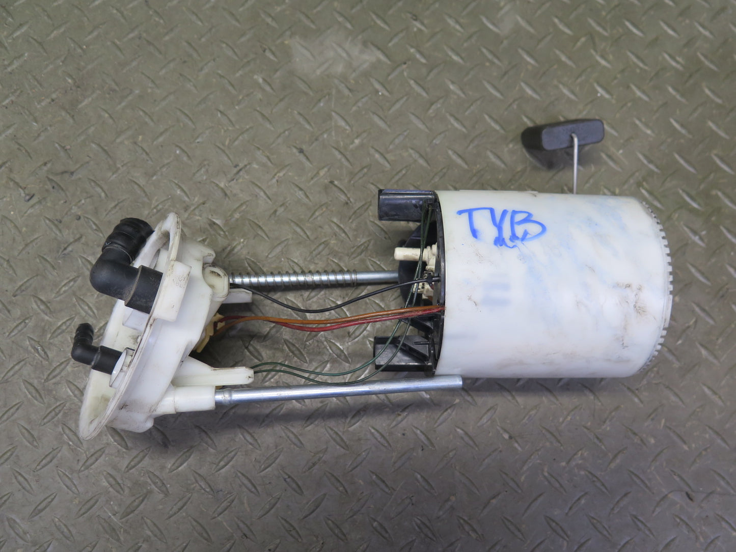 07-13 BMW E90 E92 E93 335i N55 Set of 2 Fuel Pump Level Sensor Sending Unit OEM
