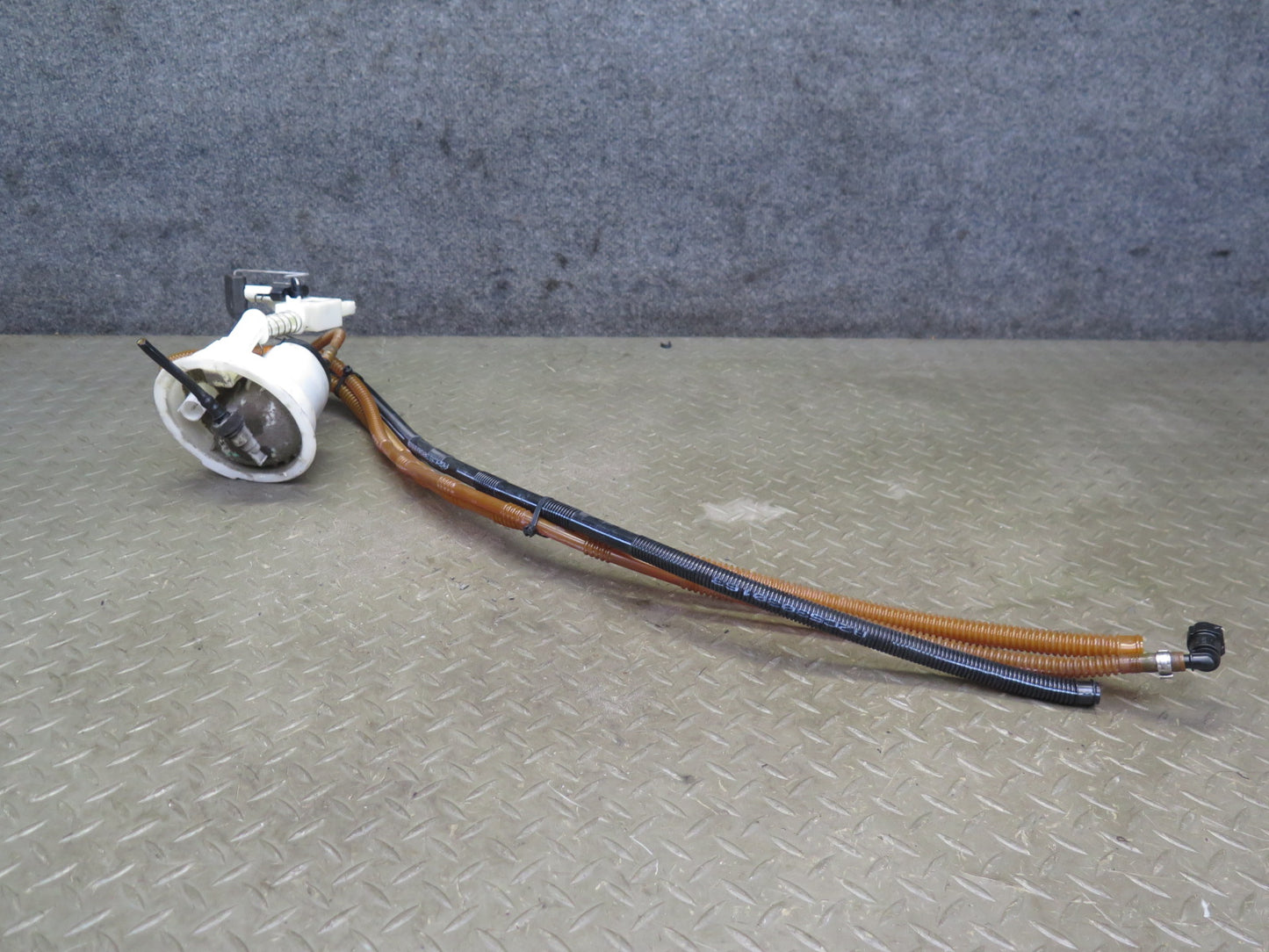07-13 BMW E90 E92 E93 335i N55 Set of 2 Fuel Pump Level Sensor Sending Unit OEM