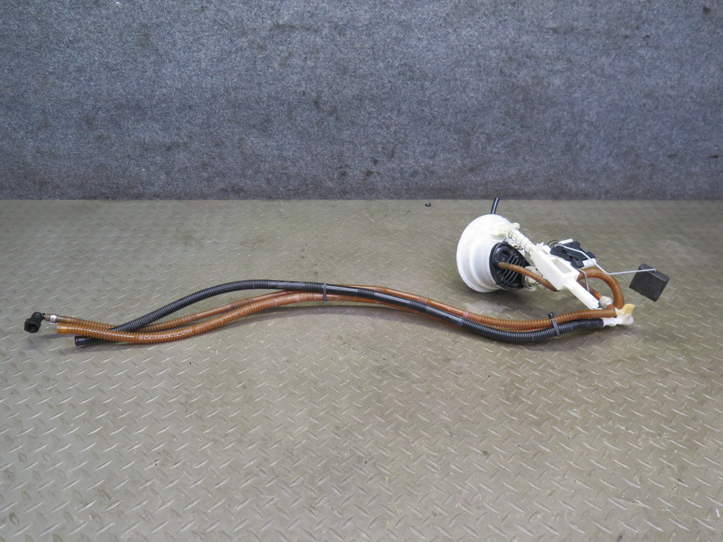 07-13 BMW E90 E92 E93 335i N55 Set of 2 Fuel Pump Level Sensor Sending Unit OEM