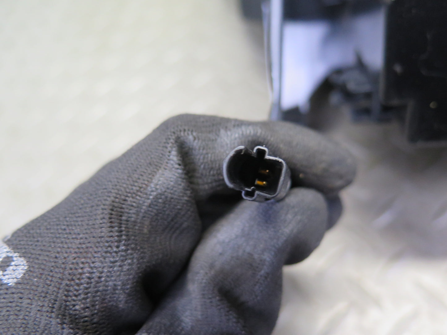 07-13 BMW E93 335i Convertible Dash Glove Box Storage Compartment Storage OEM