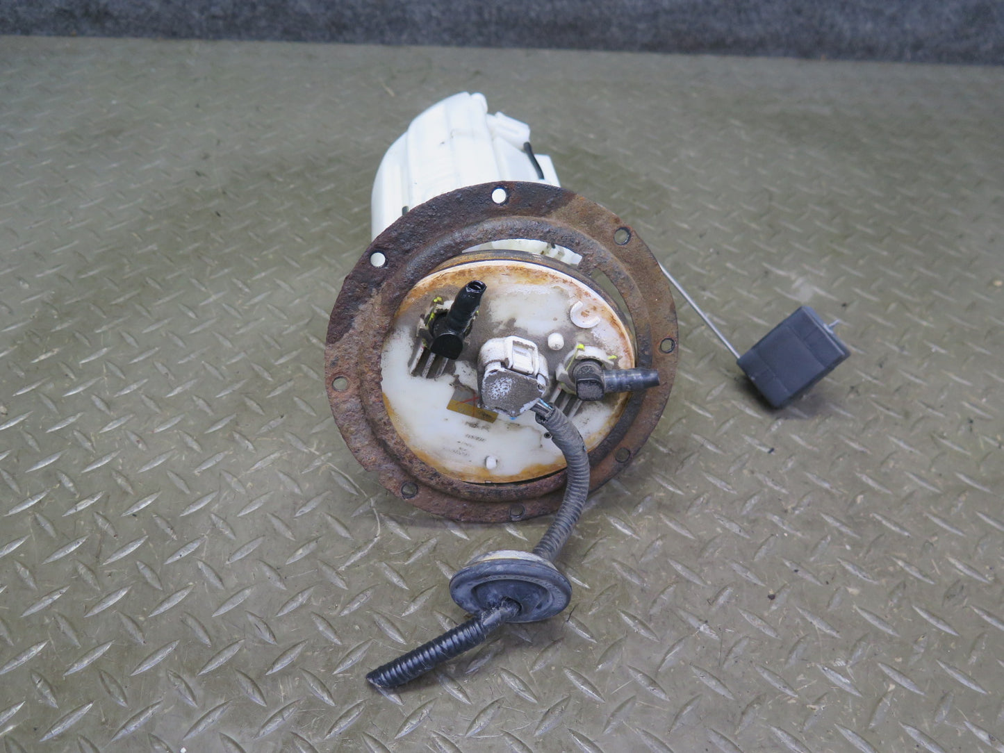 06-13 Lexus IS350 IS250 Fuel Pump Level Sensor Sending Unit Set OEM