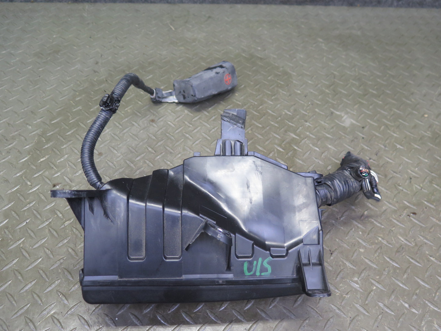 10-13 Lexus IS250 Convertible Power Distribution Fuse Box w Battery Cable OEM