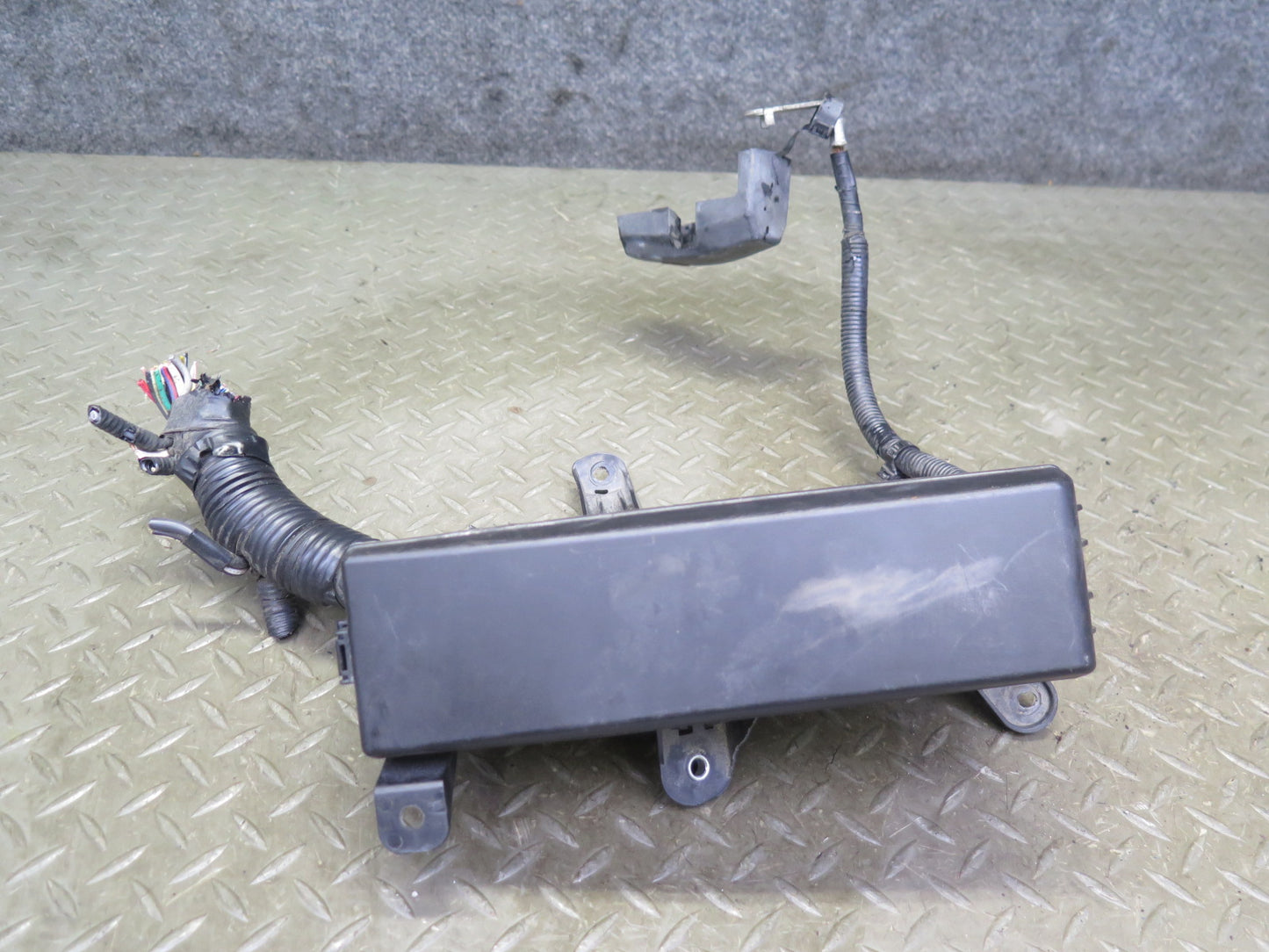 10-13 Lexus IS250 Convertible Power Distribution Fuse Box w Battery Cable OEM