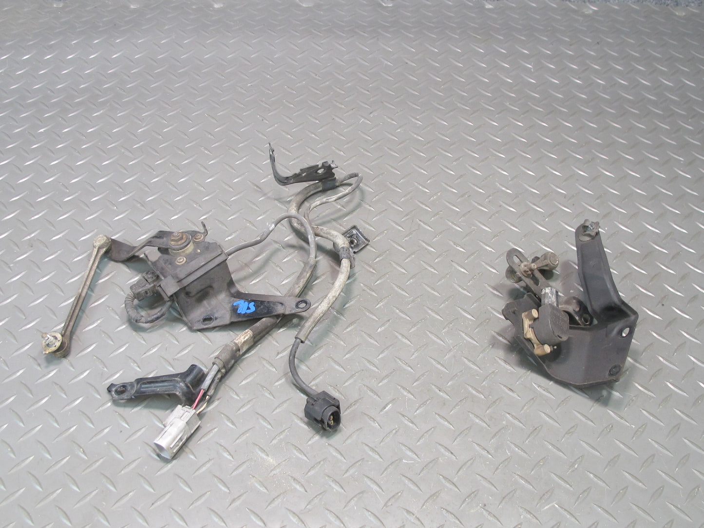 08-14 Lexus Is-f RWD Front Rear Suspension Height Level Sensor w Wiring Set OEM