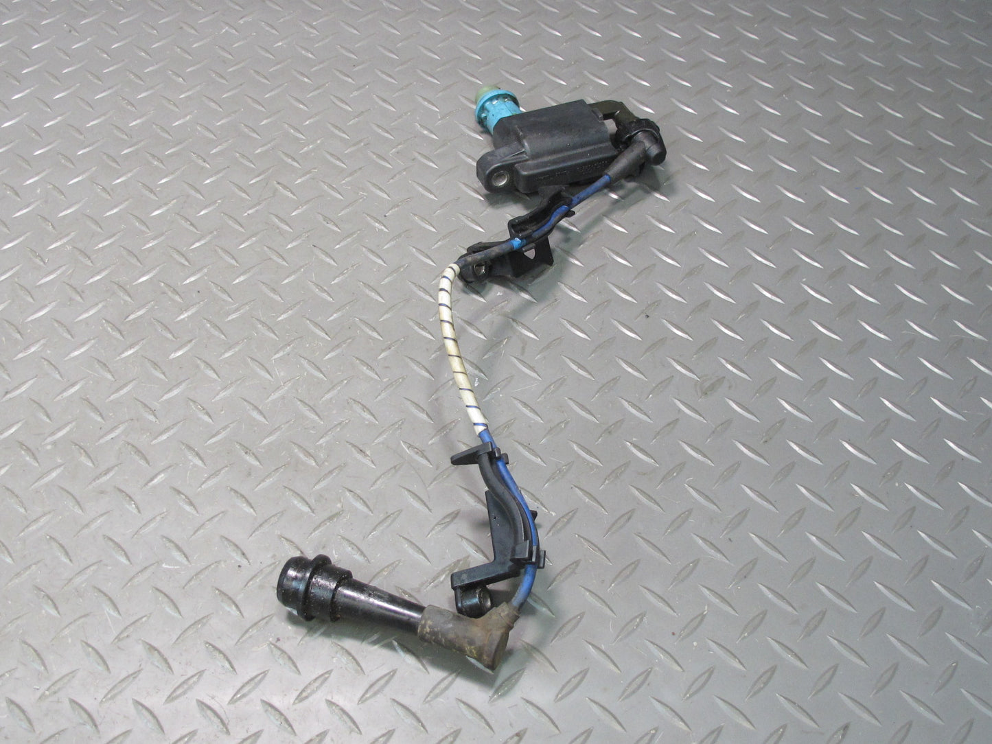 98-05 Lexus IS300 GS300 SC300 2JZGE Set of 3 Engine Ignition Coil w Cable OEM