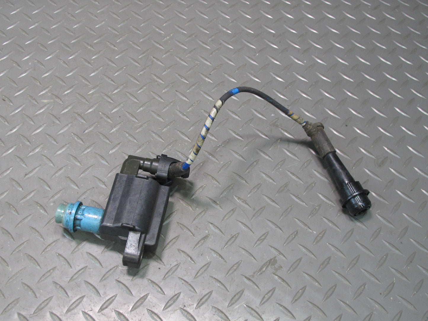 98-05 Lexus IS300 GS300 SC300 2JZGE Set of 3 Engine Ignition Coil w Cable OEM