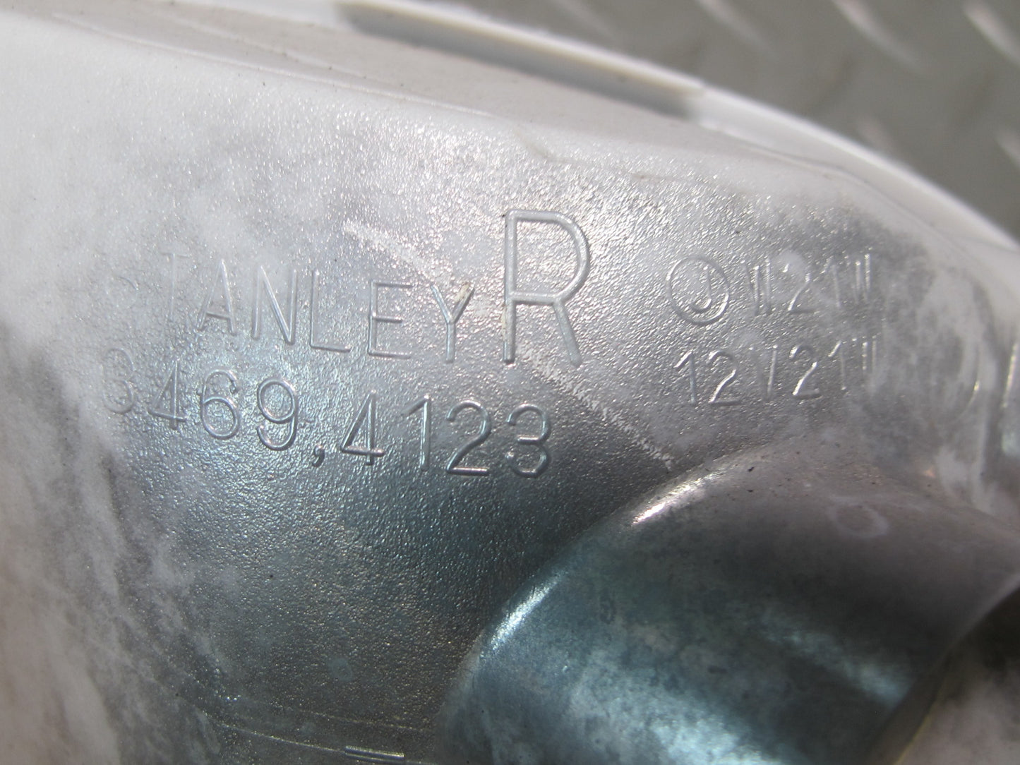 04-06 Lexus UCF30L LS430 Front Left Fog Light Lamp OEM