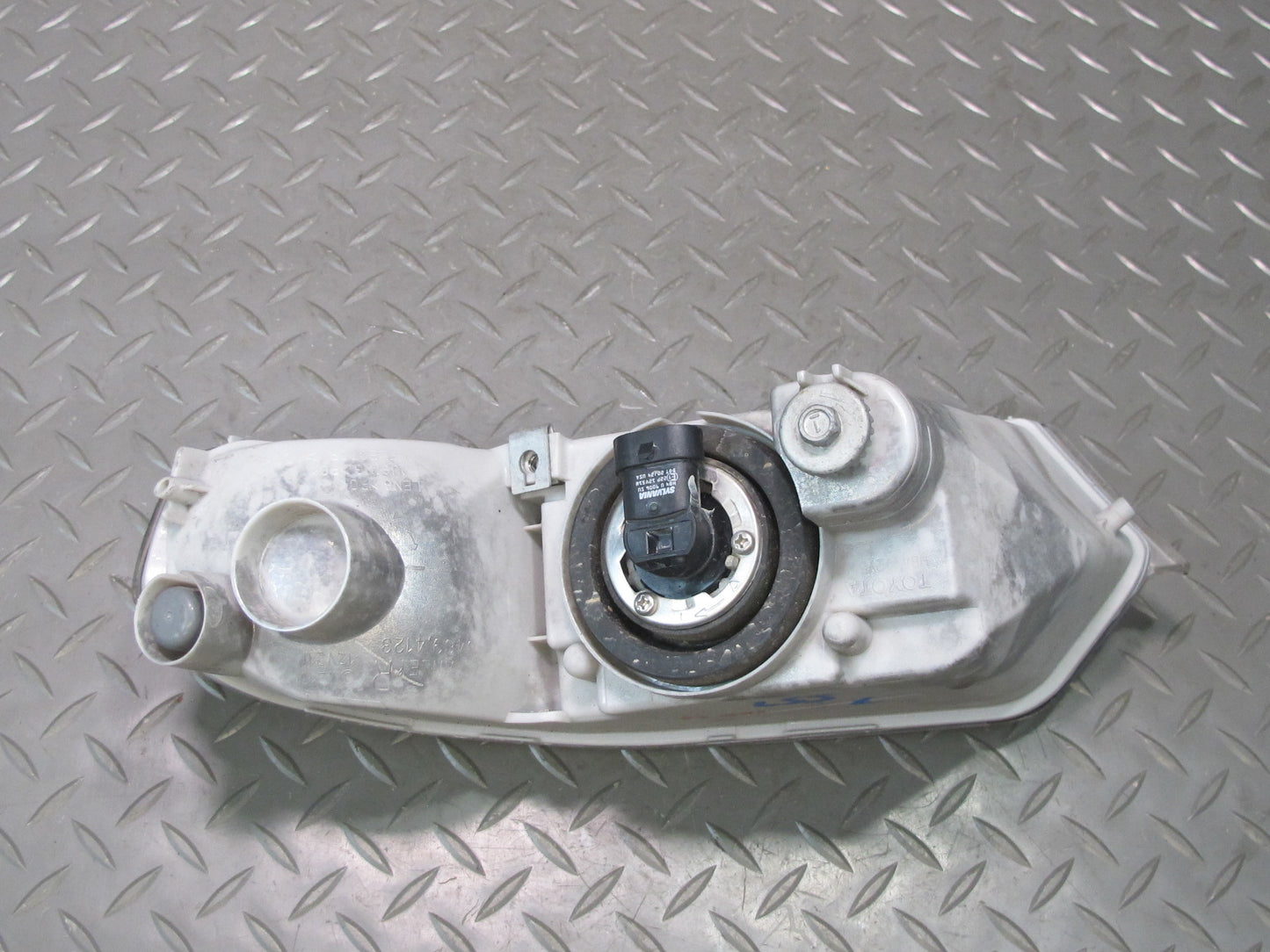 04-06 Lexus UCF30L LS430 Front Left Fog Light Lamp OEM