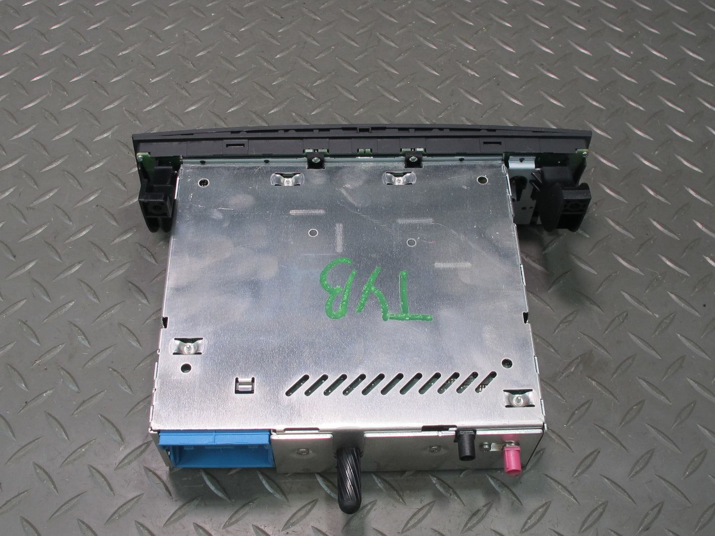 11-13 BMW E90 E92 E93 335i Radio CD Player Receiver 9246504 OEM