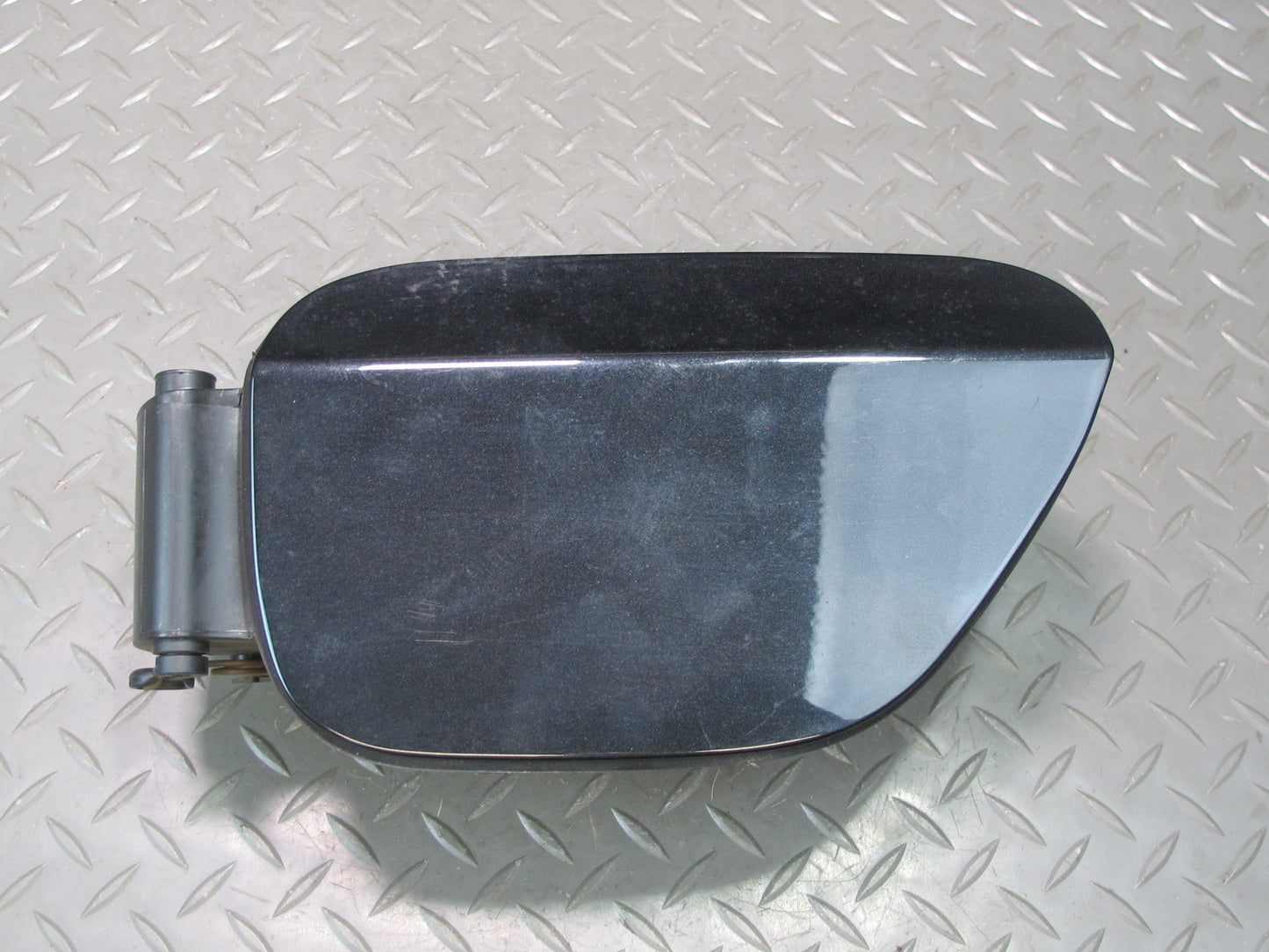 07-13 BMW E93 335i Convertible Fuel Filler Door Lid Cover w Housing 7144330 OEM