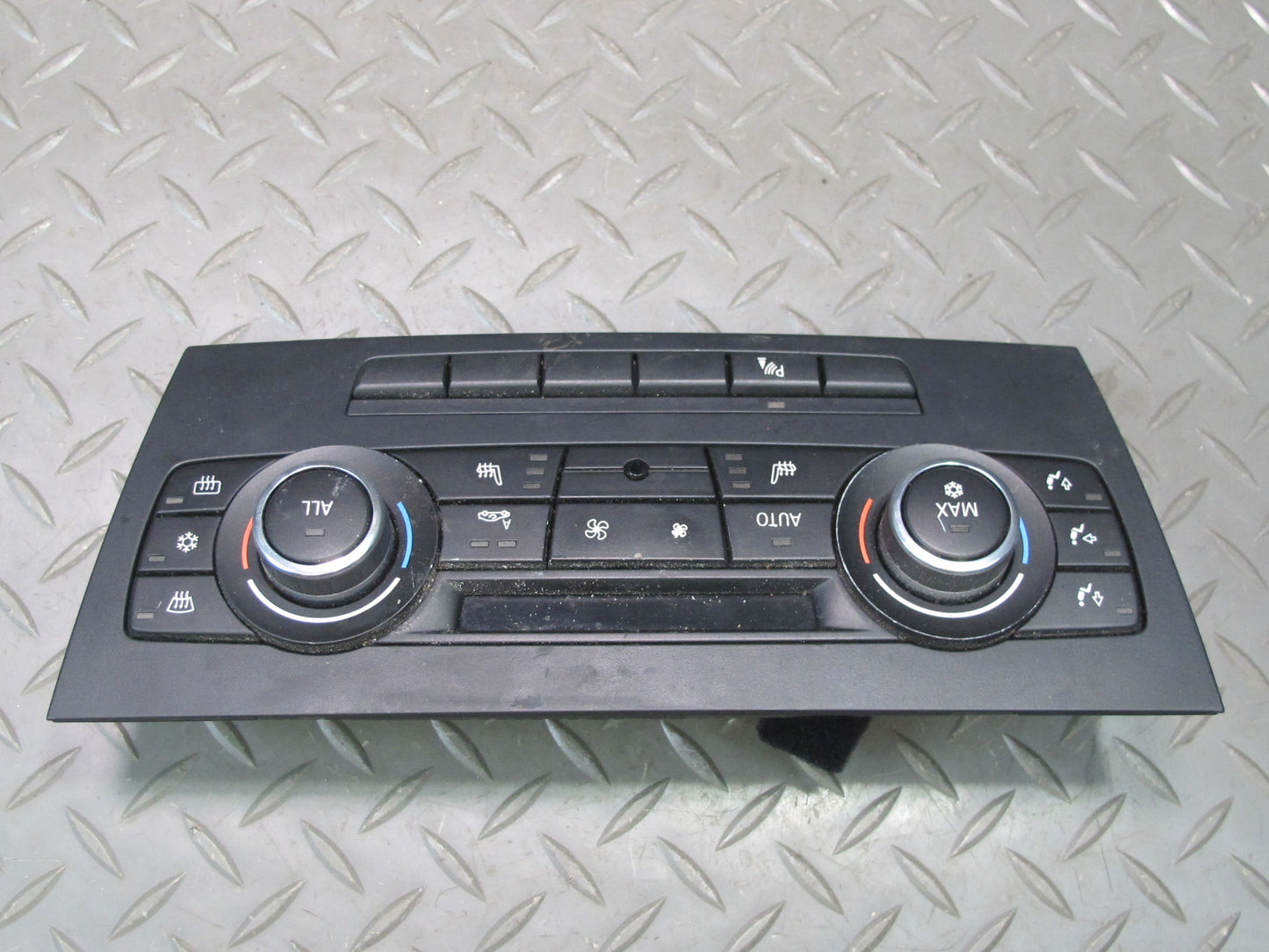 07-13 BMW E92 E93 335i A/C Heater Climate Control Switch Panel 9242411 OEM