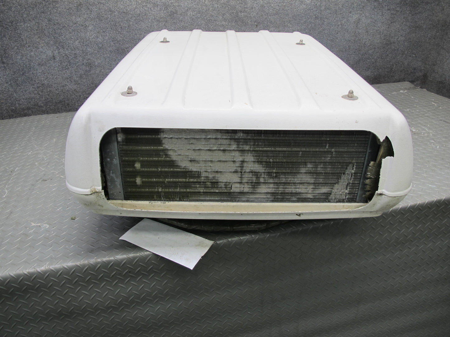 02-03 VW Eurovan T4 Winnebago Vista Coleman Mach Upper Roof Mount Air Condition