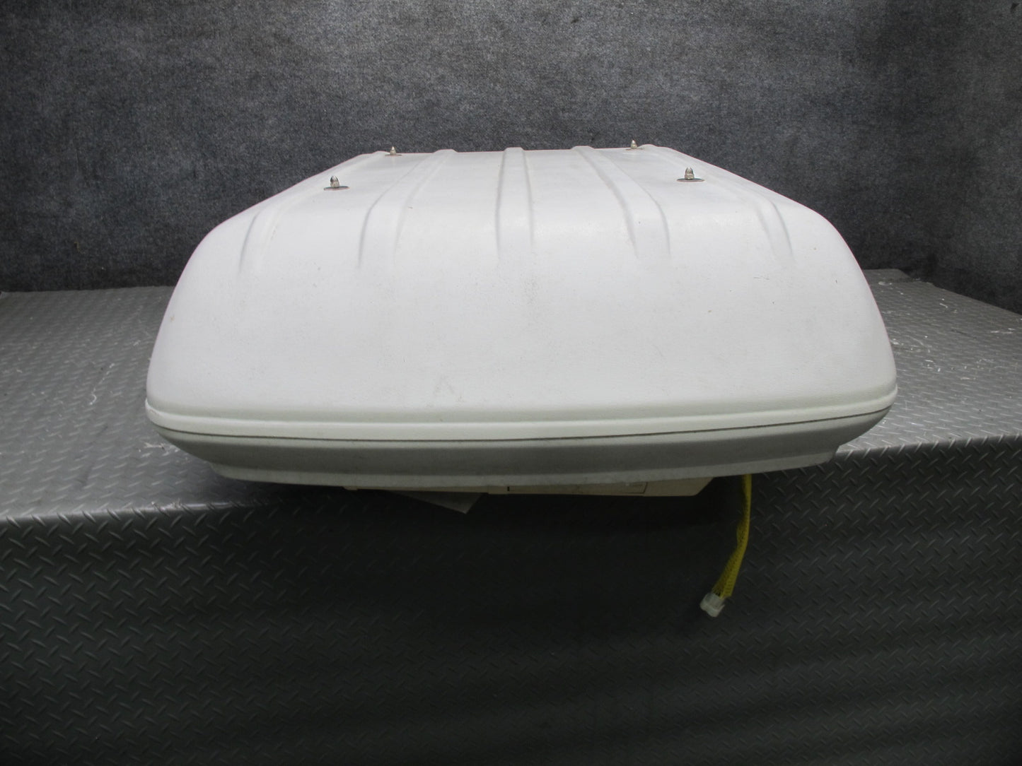 02-03 VW Eurovan T4 Winnebago Vista Coleman Mach Upper Roof Mount Air Condition