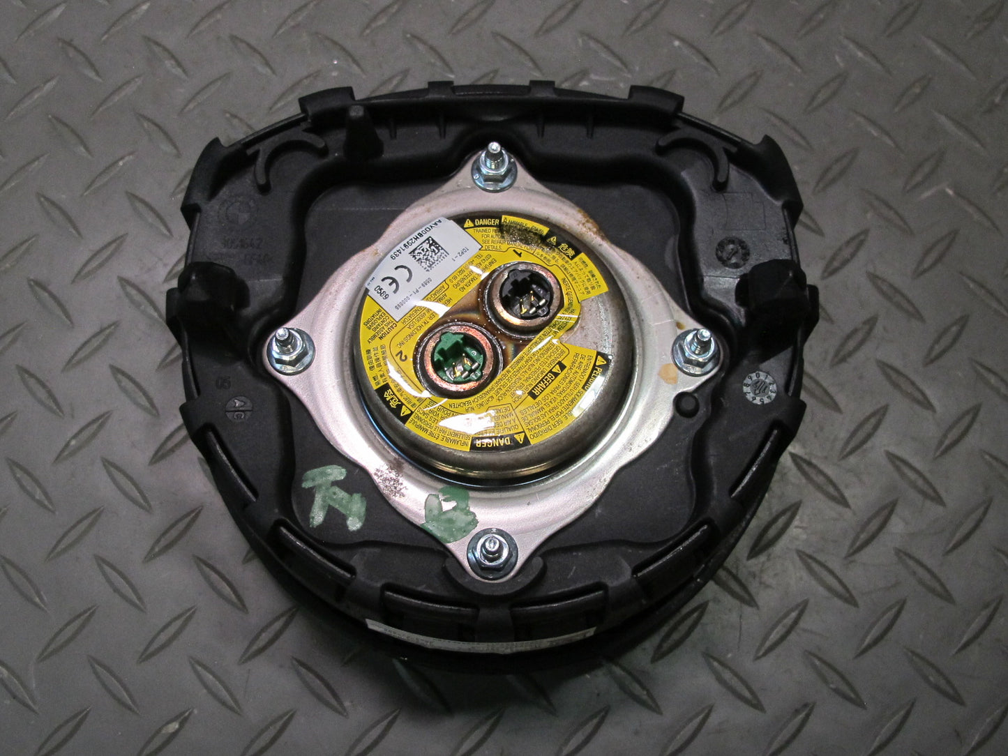 07-13 BMW E90 E91 E92 E93 FRONT LEFT DRIVER SIDE SPORT STEERING WHEEL SRS AIRBAG OEM