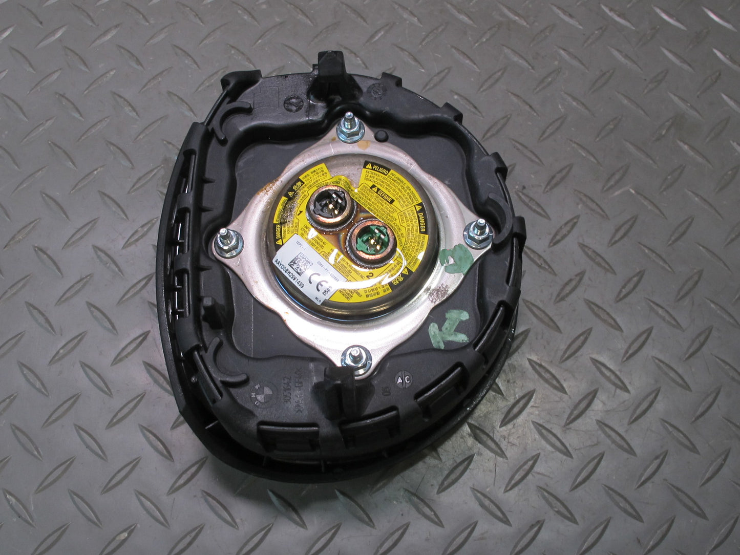 07-13 BMW E90 E91 E92 E93 FRONT LEFT DRIVER SIDE SPORT STEERING WHEEL SRS AIRBAG OEM