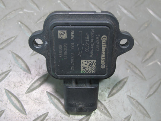 11-13 BMW E90 E92 E93 335i Mass Air Flow Meter MAF Sensor 7593624 OEM