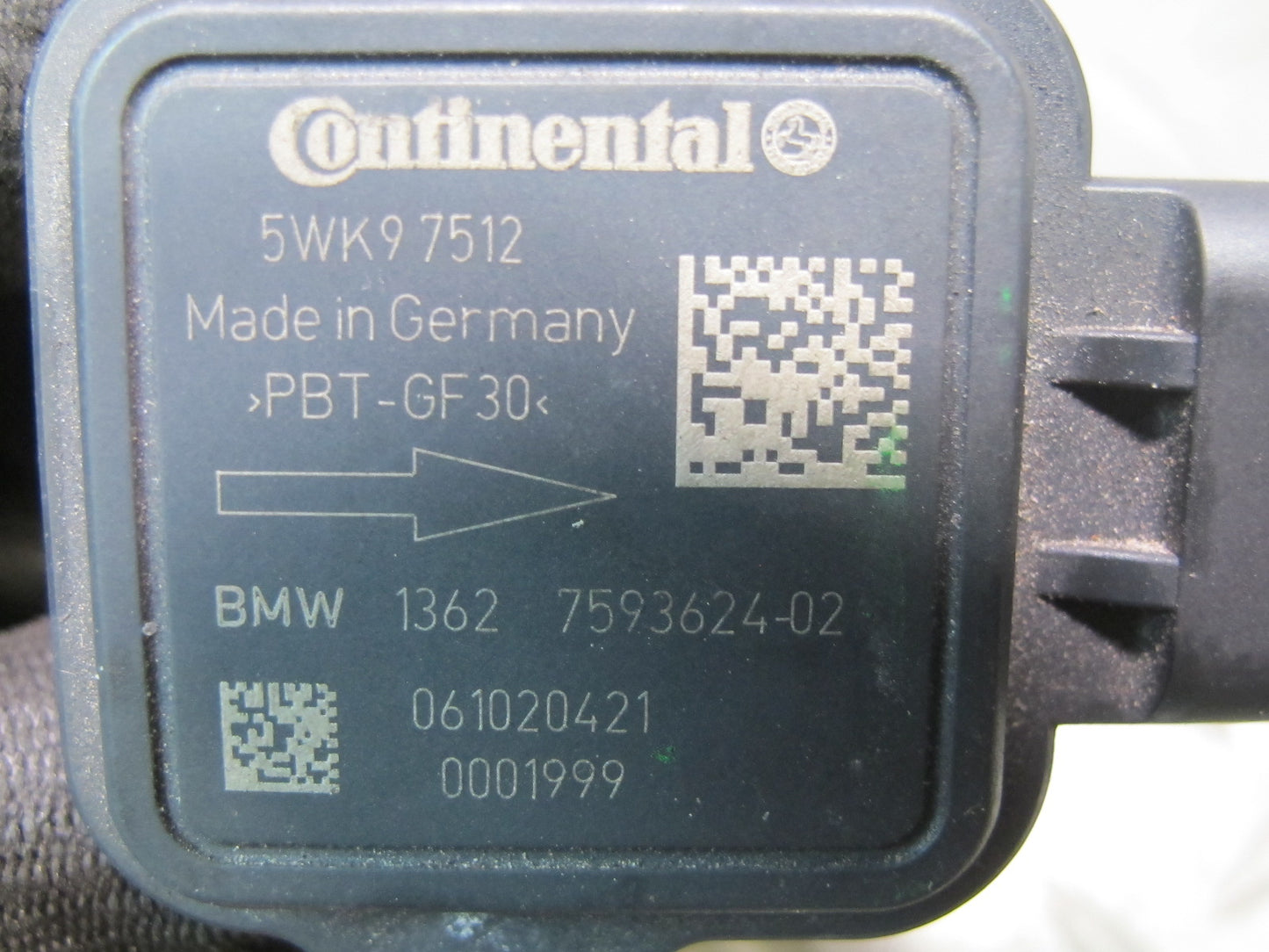 11-13 BMW E90 E92 E93 335i Mass Air Flow Meter MAF Sensor 7593624 OEM