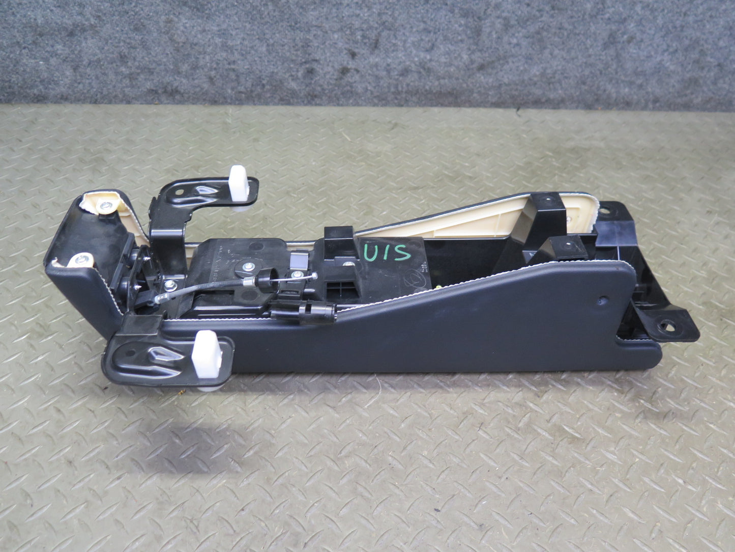 10-13 Lexus IS250 IS350 Convertible Rear Center Console w Armrest OEM