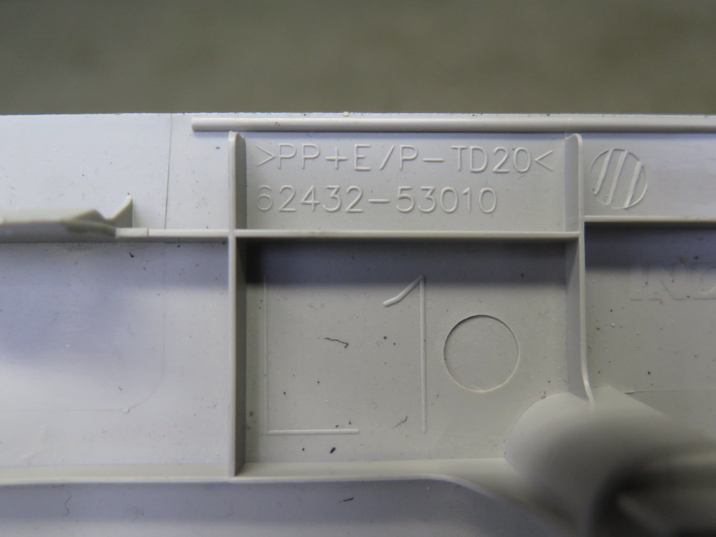 10-13 Lexus IS350 IS250 Convert Set of 2 Left & Right Roof Rail Trim Panel OEM