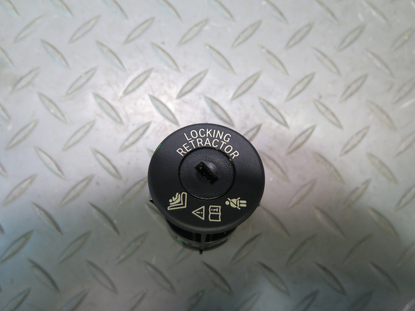 11-13 BMW E93 335i Convertible Child Safety KEY Lock Switch 9211746 OEM