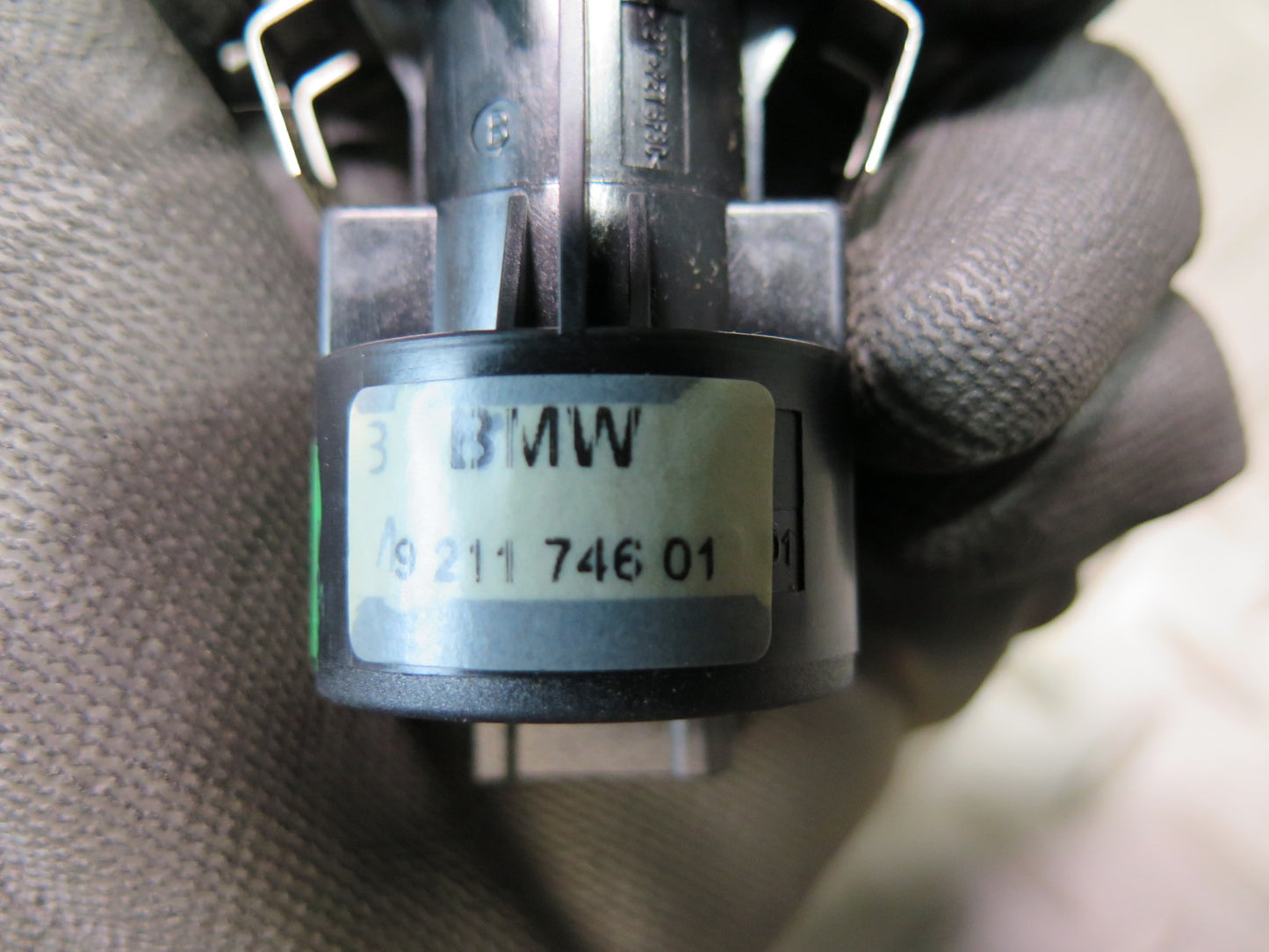 11-13 BMW E93 335i Convertible Child Safety KEY Lock Switch 9211746 OEM