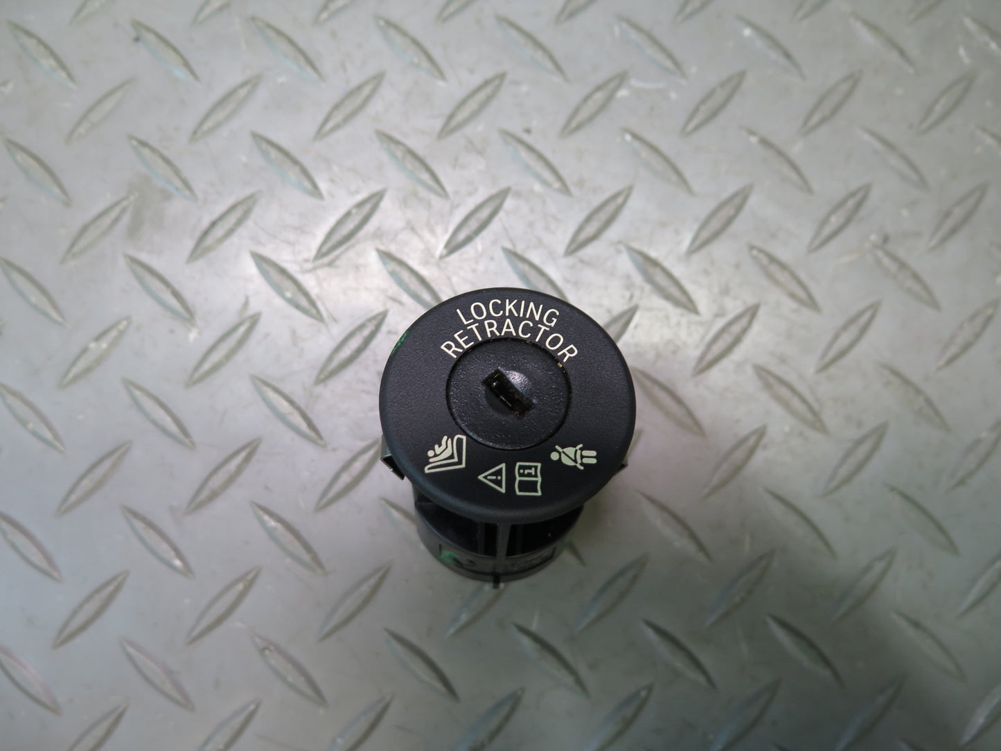 11-13 BMW E93 335i Convertible Child Safety KEY Lock Switch 9211746 OEM