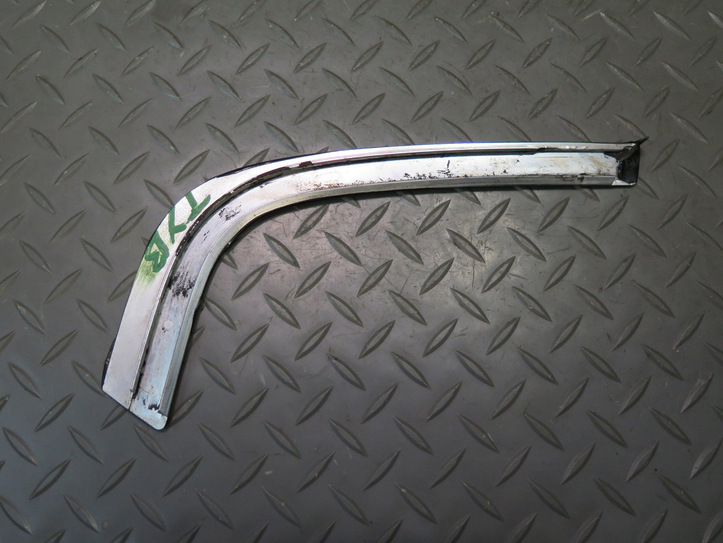 07-13 BMW E93 335i Convertible Set of 2 Rear Roof Trim Molding Panel OEM