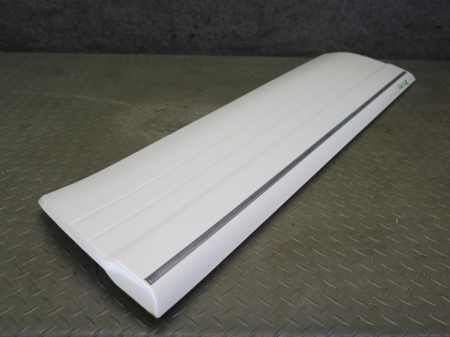 03-07 Lexus LX470 Front & Rear Left Door Fender Lower Trim Molding Set of 4