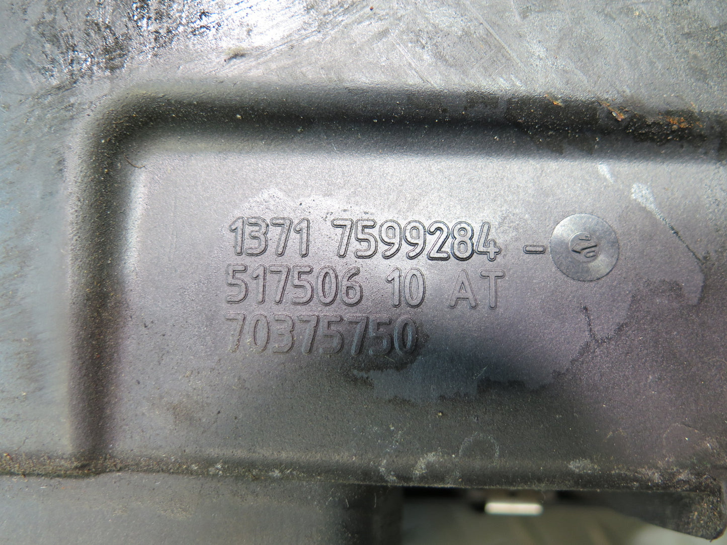 11-13 BMW E90 E92 E93 335i Air Intake Cleaner Filter Box w Duct 7599284 OEM