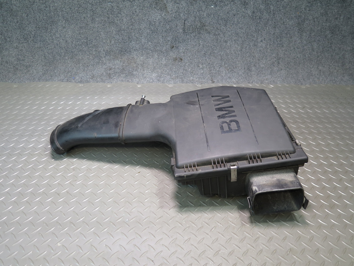 11-13 BMW E90 E92 E93 335i Air Intake Cleaner Filter Box w Duct 7599284 OEM