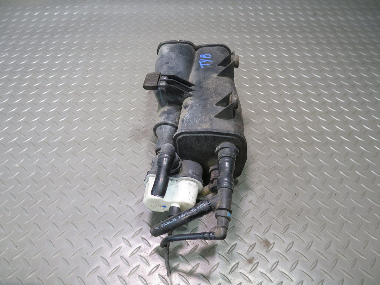 07-13 BMW E90 E92 E93 335i Fuel Evap Vapor Charcoal Canister 6765741 OEM