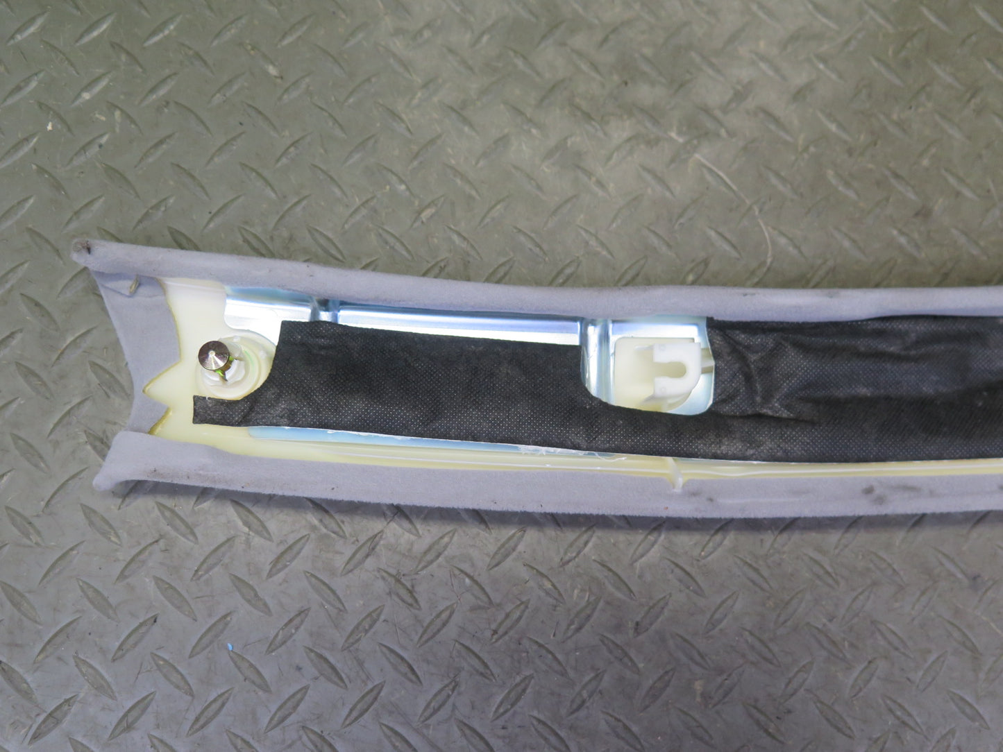 04-06 Lexus UCF30L LS430 Set of 2 Front Left & Right A Pillar Trim Panel OEM