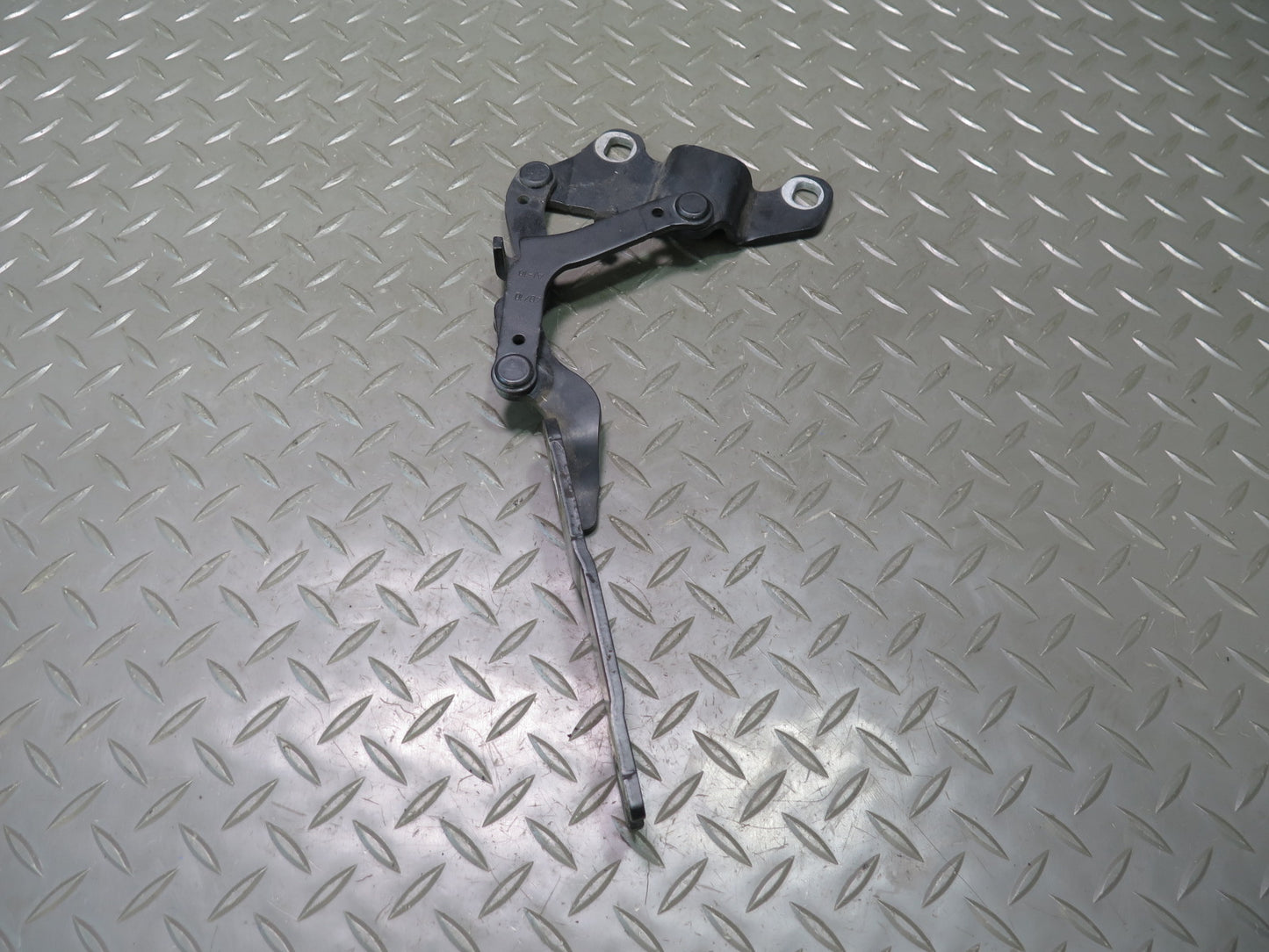 07-13 BMW E90 E92 E93 335i Set of 2 Rear Left & Right Trunk Hinge OEM