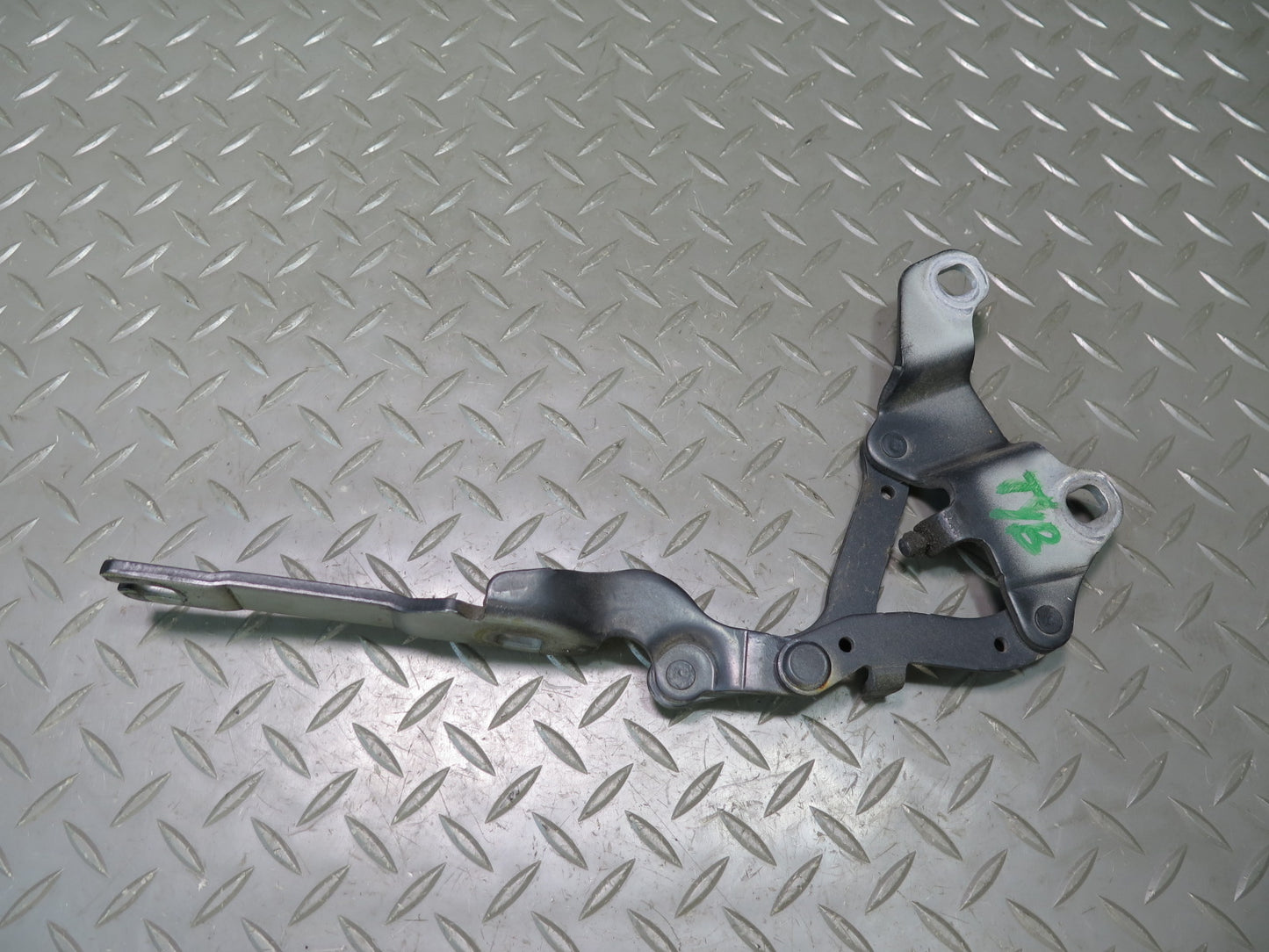 07-13 BMW E90 E92 E93 335i Set of 2 Rear Left & Right Trunk Hinge OEM