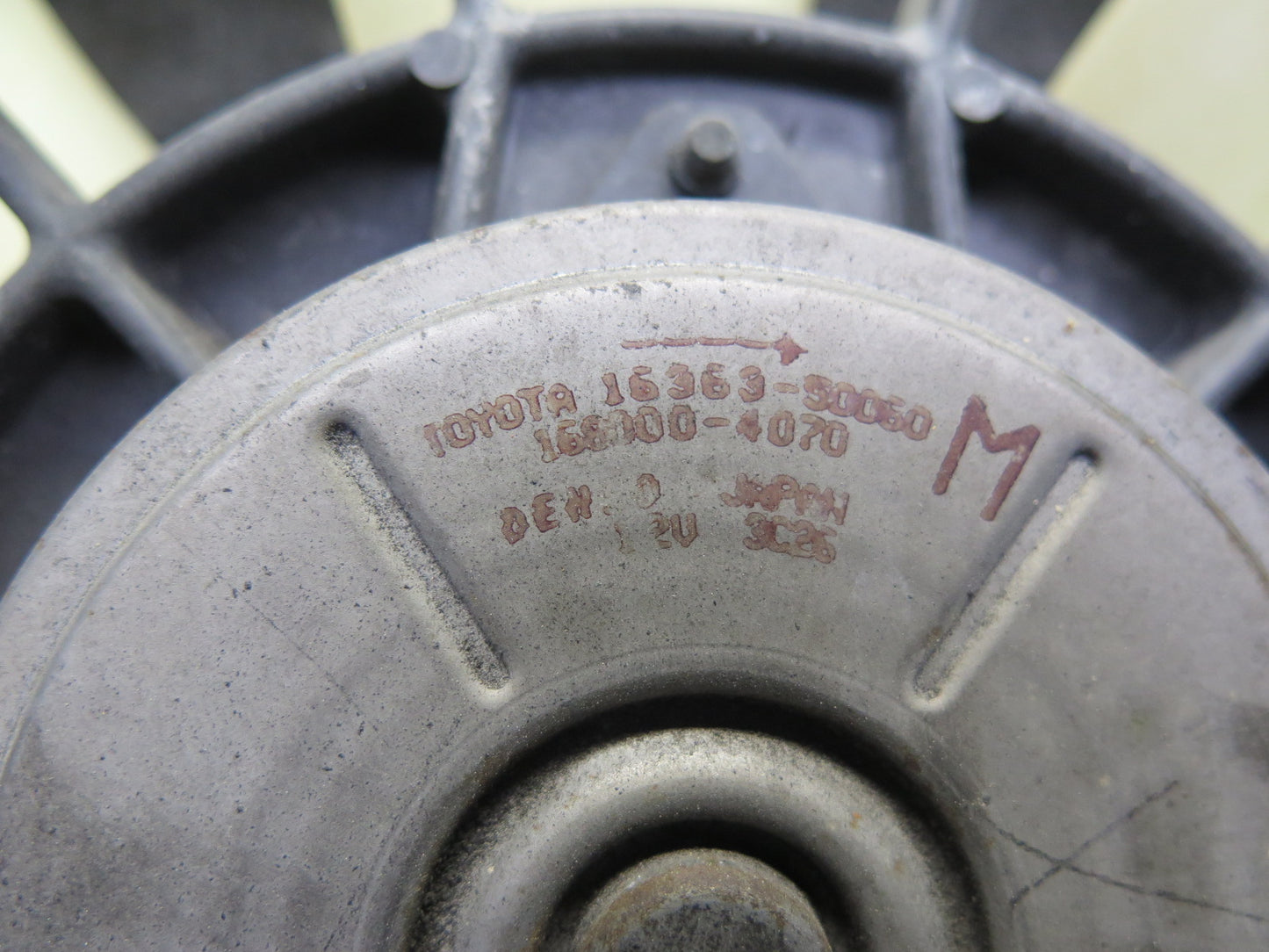 02-10 Lexus SC430 Engine Cooling Fan Motor Shroud w Control Module OEM